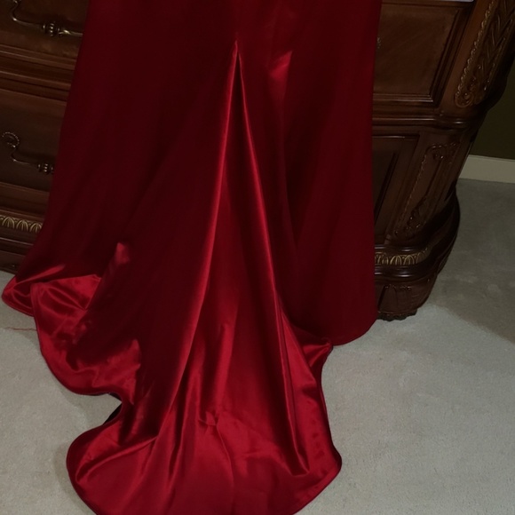 Red intricate detail Evening Gown - Picture 7 of 7
